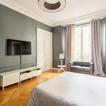 Luxurious And Comfortable 3 Bdr Near Champs Elysees